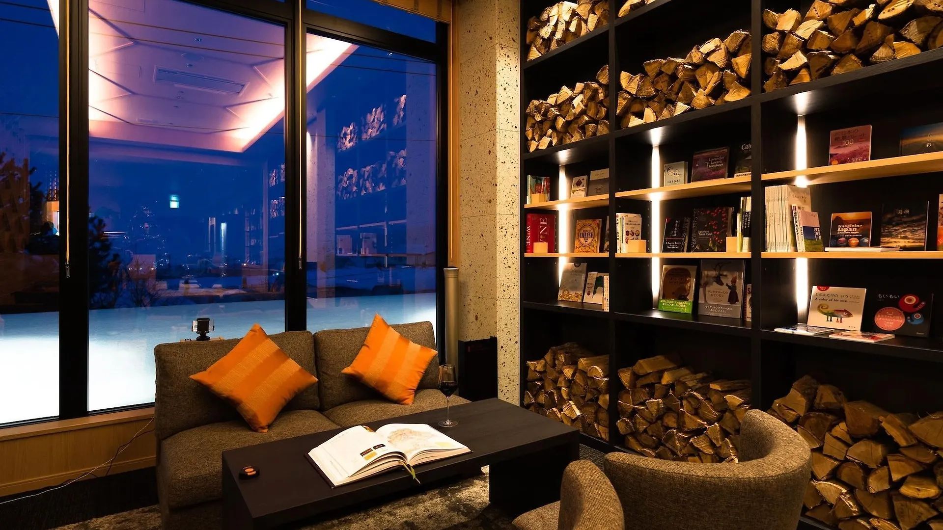 Nakafurano Winery Hotel And Condominium Hitohana 4*,  יפן